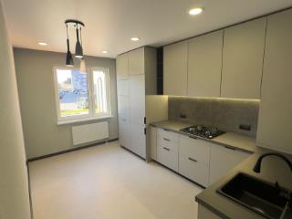 2-комн. квартира, 64 м², 1/9 этаж