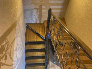  дом, 185.5 м², 8 соток