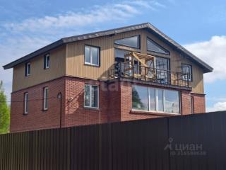 3-этажный дом, 222.4 м², 18.05 соток