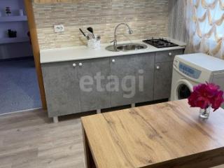 3-этажный дом, 454 м², 6.8 соток