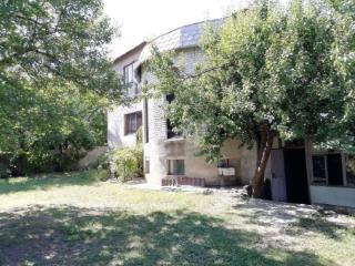 2-этажный дом, 329 м², 12 соток