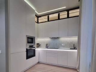 3-комн. квартира, 90 м², 1/5 этаж
