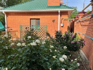  дом, 398 м², 7 соток