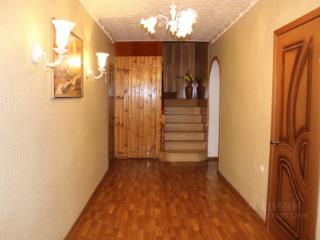  дом, 204.7 м², 77 соток