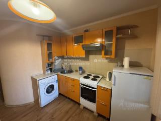 2-комн. квартира, 65 м², 3/14 этаж