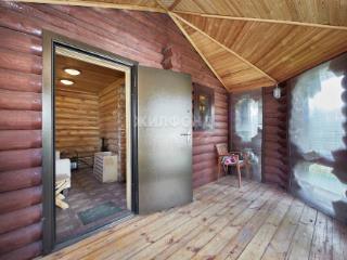  дом, 240.1 м², 9 соток