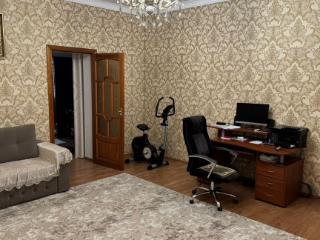  дом, 280 м², 8 соток