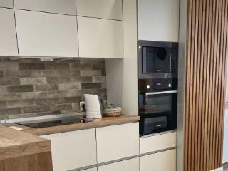 3-комн. квартира, 102.9 м², 9/9 этаж