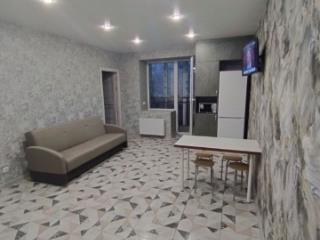 2-комн. квартира, 65 м², 2/19 этаж