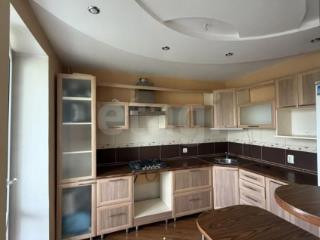 3-комн. квартира, 60.6 м², 4/5 этаж