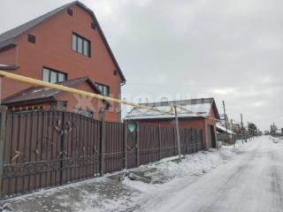  дом, 220 м², 8 соток