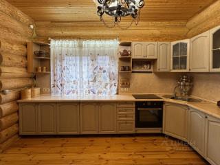 2-этажный дом, 222 м², 6 соток