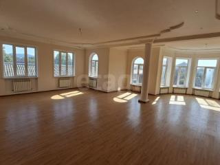  дом, 385 м², 9 соток