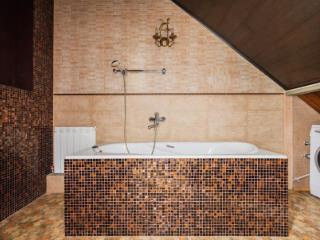 3-этажный дом, 194.8 м², 10 соток