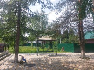 3-этажный дом, 277.6 м², 20 соток