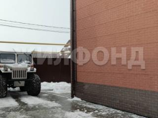  дом, 220 м², 8 соток