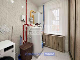 3-этажный дом, 262.2 м², 8 соток