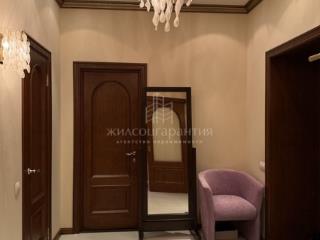 3-комн. квартира, 97 м², 2/5 этаж