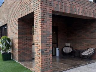  коттедж, 220 м², 6 соток