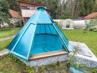  коттедж, 360 м², 14 соток