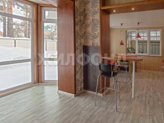  дом, 340 м², 7.6 соток