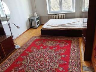 Комната, 65 м²