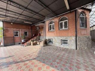 3-этажный дом, 342.7 м², 6.5 соток