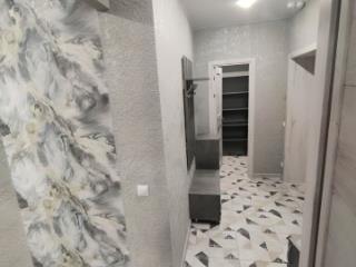 2-комн. квартира, 65 м², 2/19 этаж