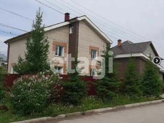 3-этажный дом, 360 м², 10.89 соток