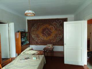 2-комн. квартира, 49 м², 2/5 этаж