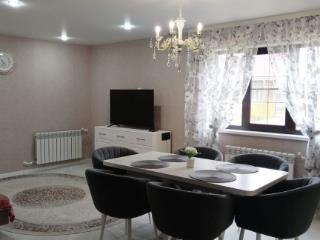  дом, 139 м², 10 соток