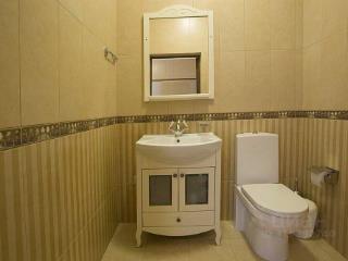 3-этажный дом, 469.2 м², 19 соток