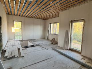  дом, 180 м², 10 соток