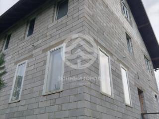  дом, 285 м², 13.83 соток