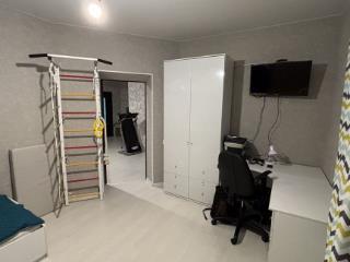 2-комн. квартира, 81.6 м², 1/2 этаж