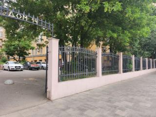 2-комн. квартира, 45 м², 1/9 этаж