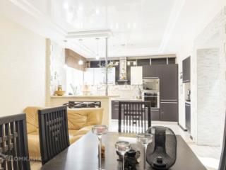 4-комн. квартира, 134.8 м², 2/4 этаж