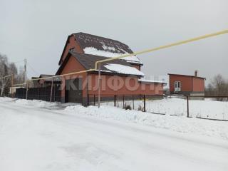  дом, 220 м², 8 соток