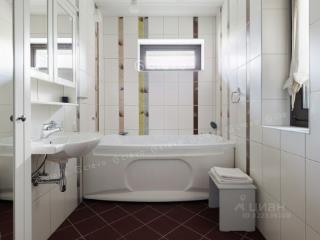 2-этажный дом, 317 м², 10 соток