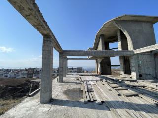 3-этажный коттедж, 900 м², 15 соток