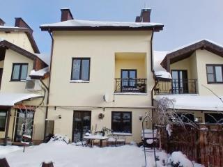 3 этажный, Таунхаус, 206.4 м², 3 сотки, 3 этажа