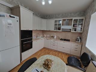 3-этажный дом, 263.4 м², 10 соток