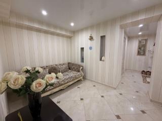 3-этажный дом, 309 м², 10 соток