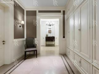 6-комн. квартира, 443.4 м², 4/7 этаж