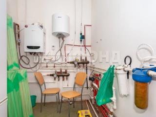  дом, 240 м², 7.2 соток