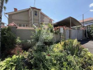 3-этажный дом, 377.5 м², 4.4 сотки