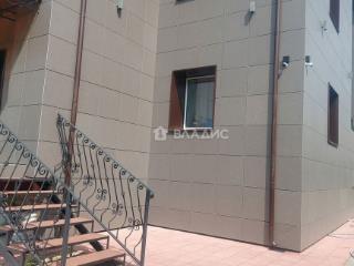  дом, 277.6 м², 20 соток