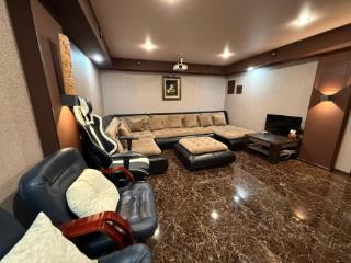 3-этажный дом, 309 м², 10 соток