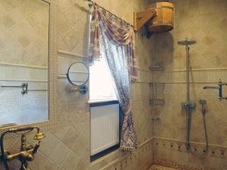  коттедж, 700 м², 48.9 соток