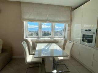 2-комн. квартира, 74 м², 9/10 этаж